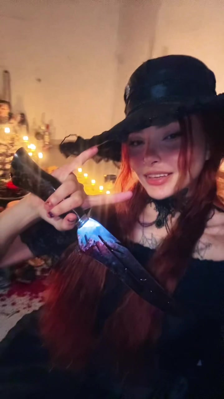 @༺ Cherr&iacute; ༻