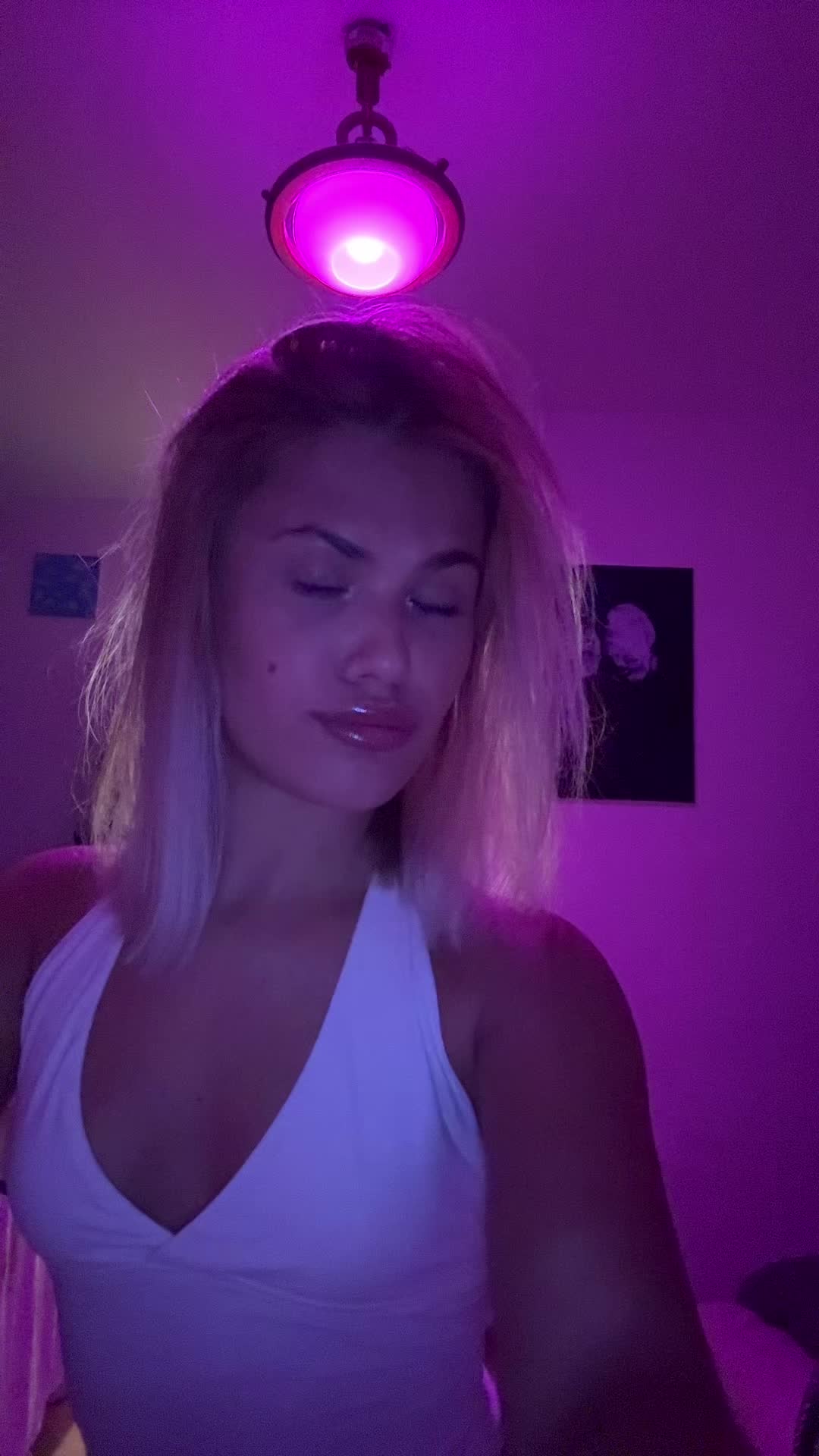 @Laviebelly