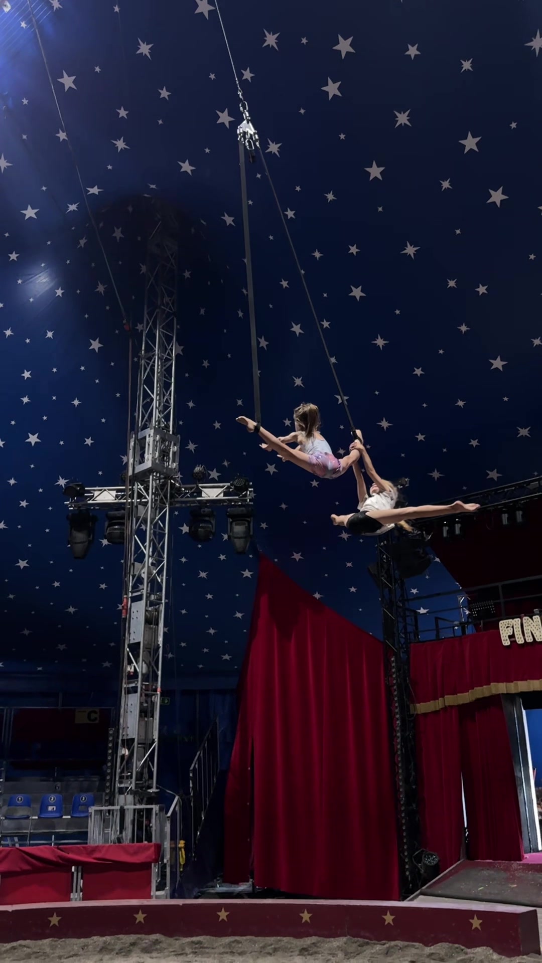 @wow_family_circus