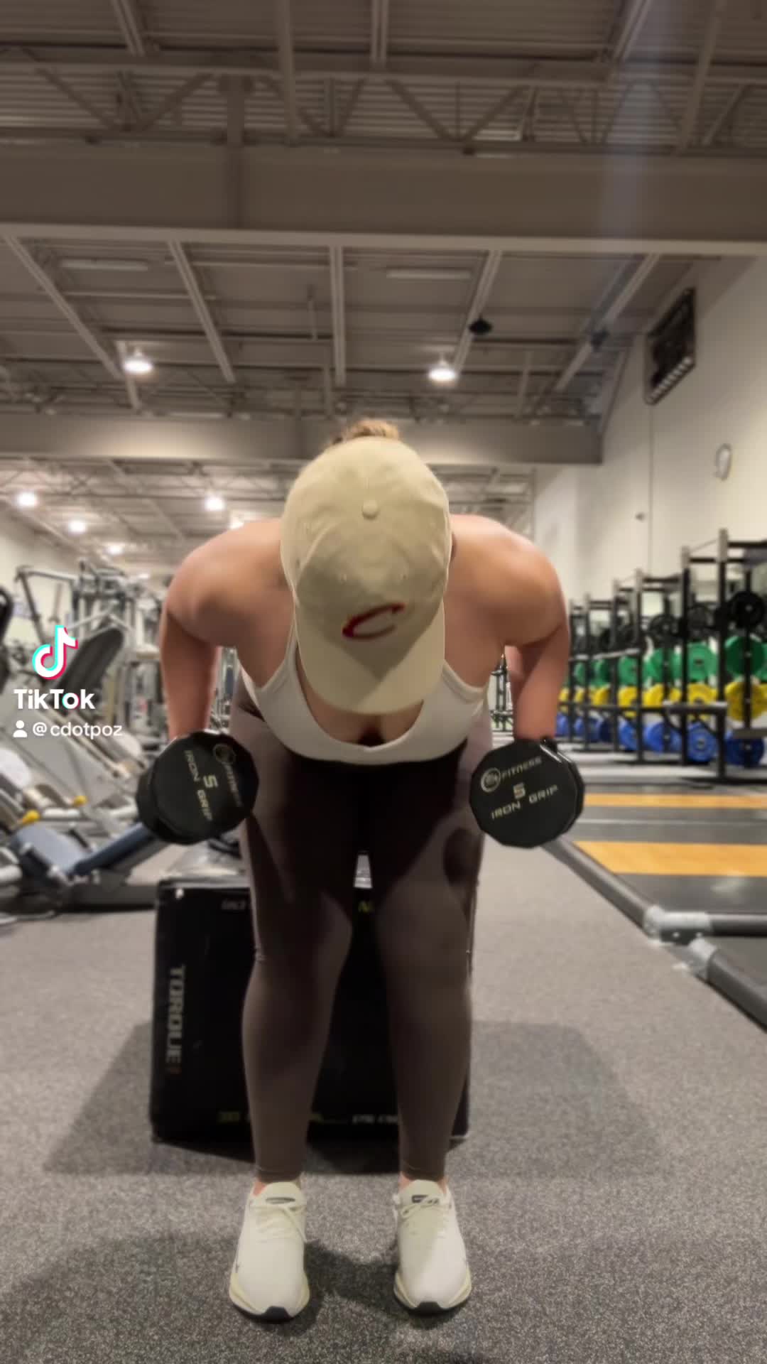 @Cdotpoz