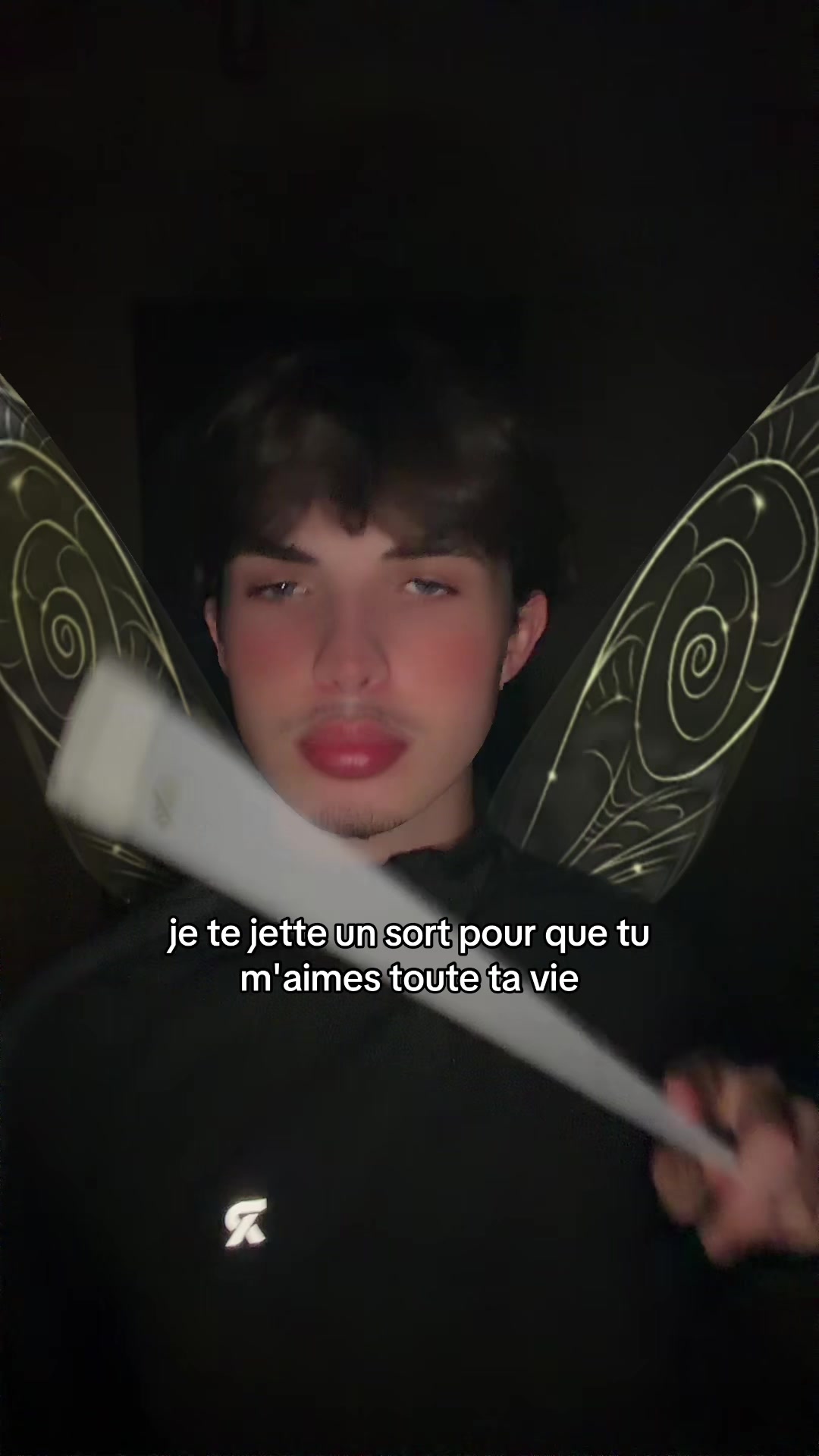 @𝘍'