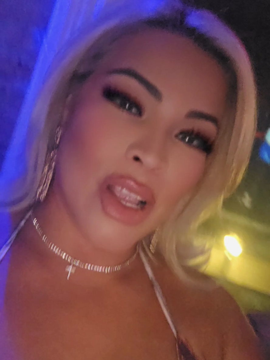 @Dee