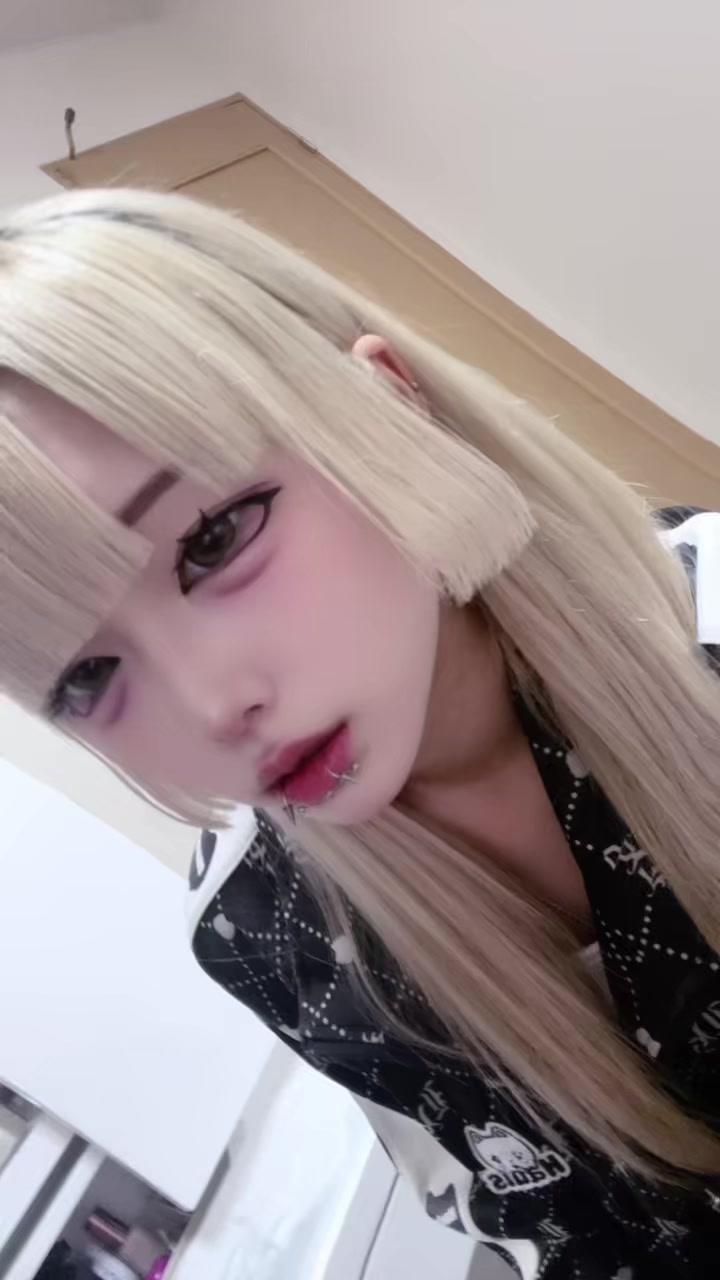 @あうる