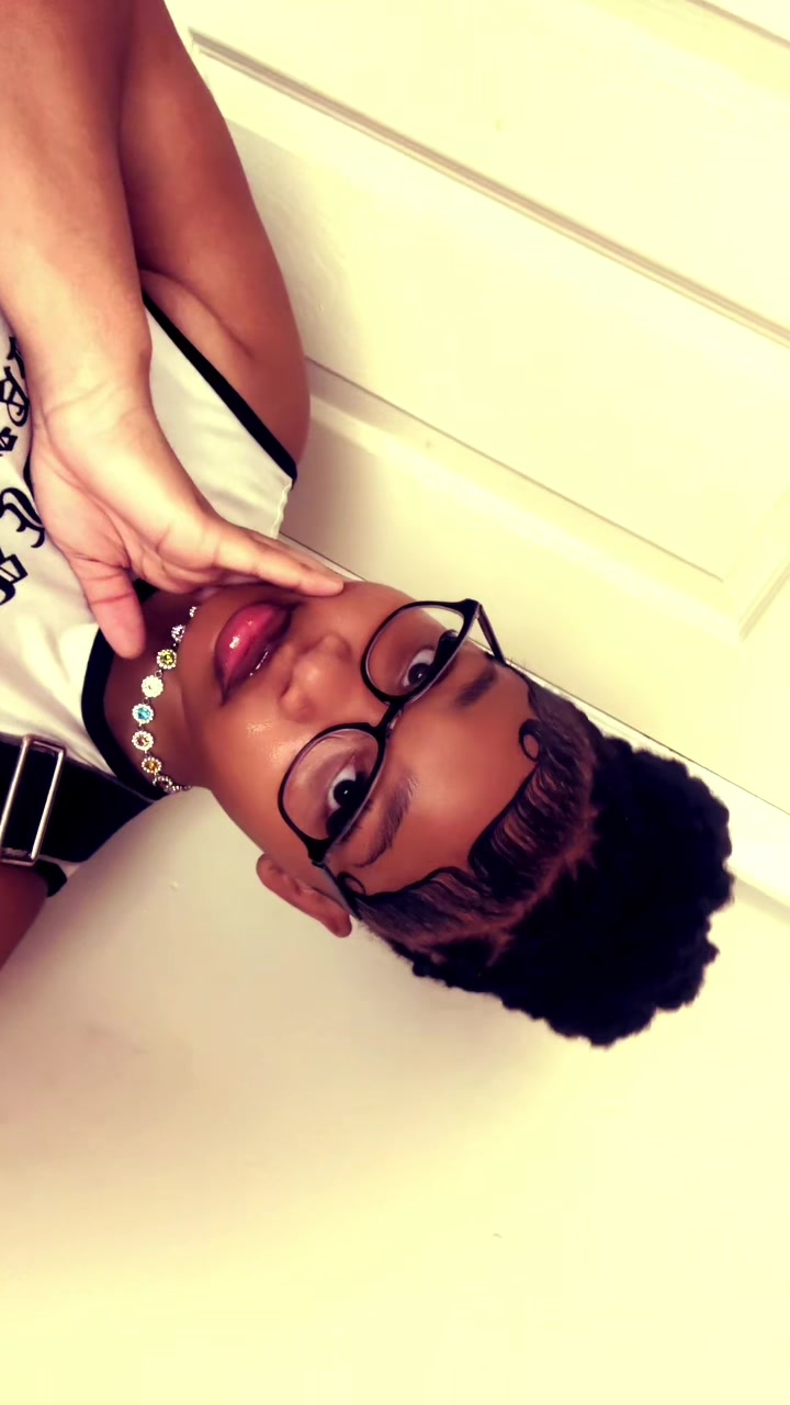 @Prettylightskinn🐆