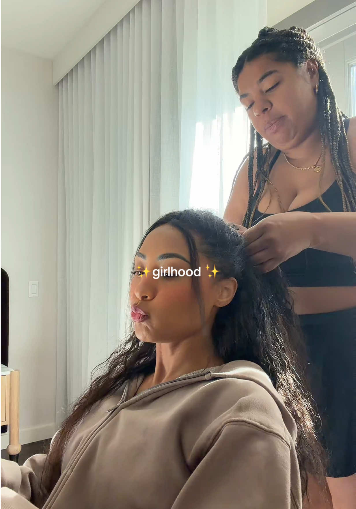 @nia