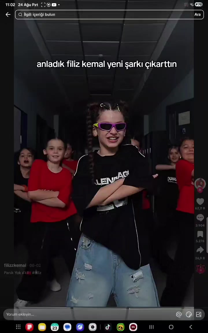 @karizmatik ayıcık. 🐻 😎