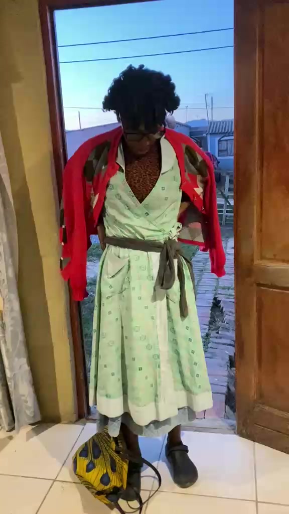 @Nqanqa