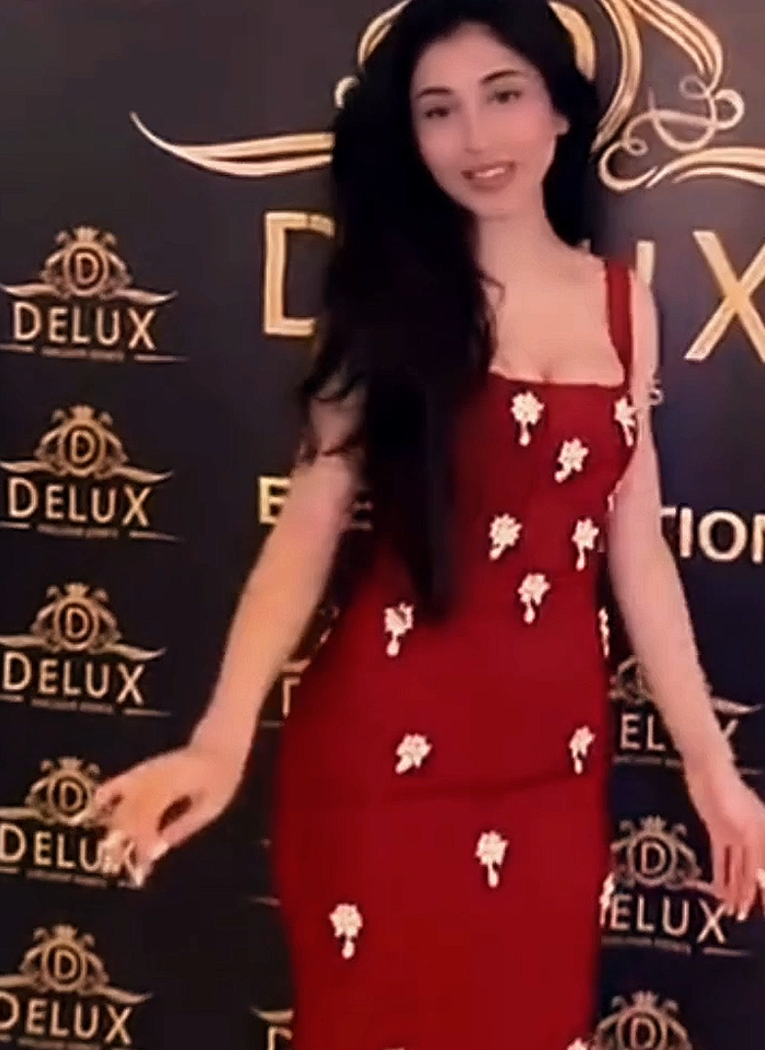@๐คLaila