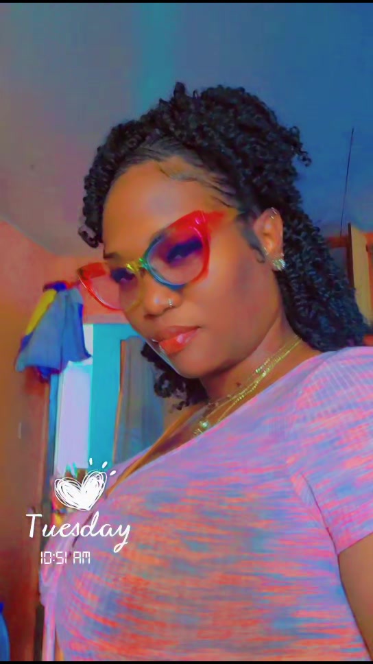 @Shakira Hunte580