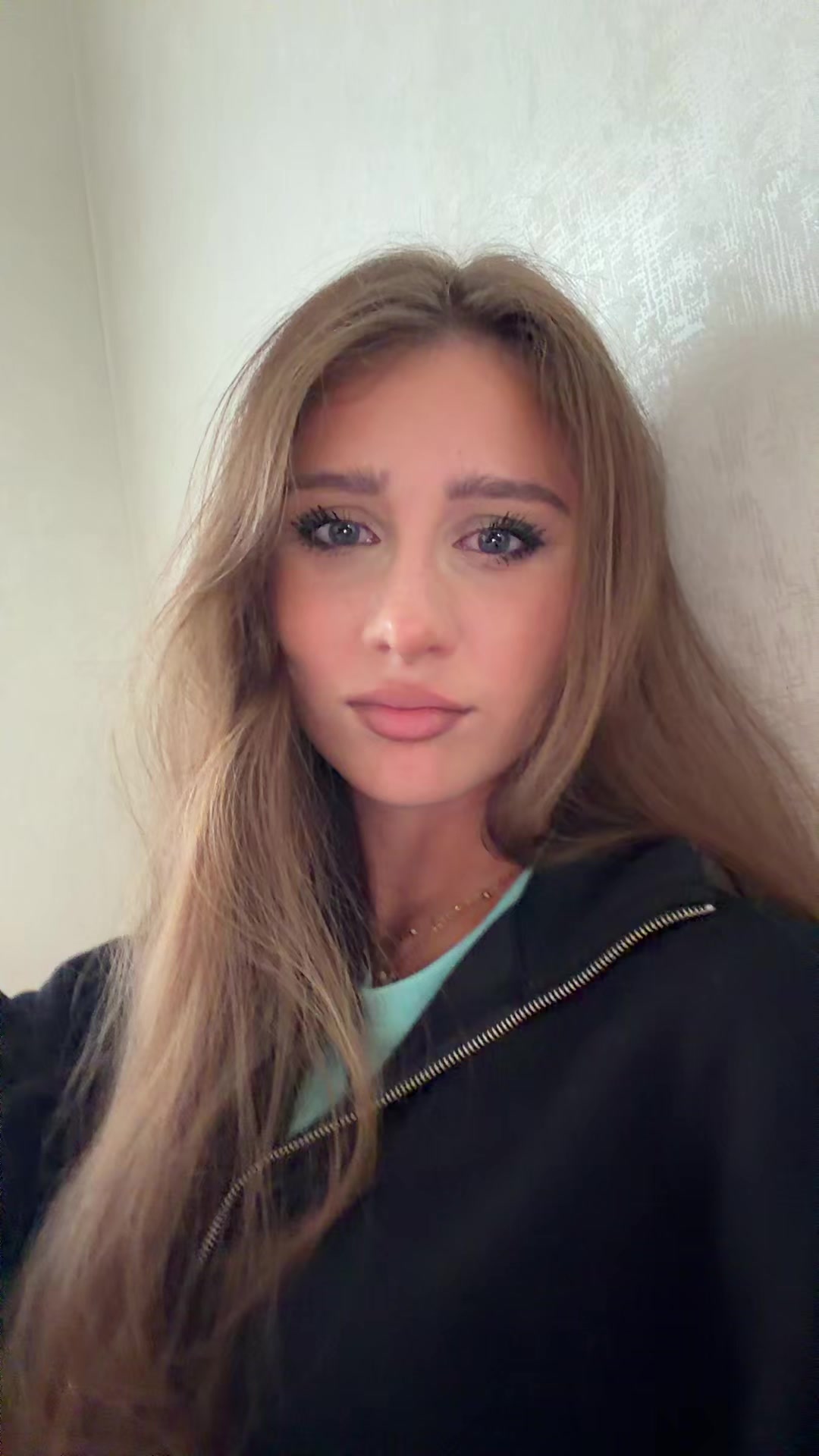 @Чиполина