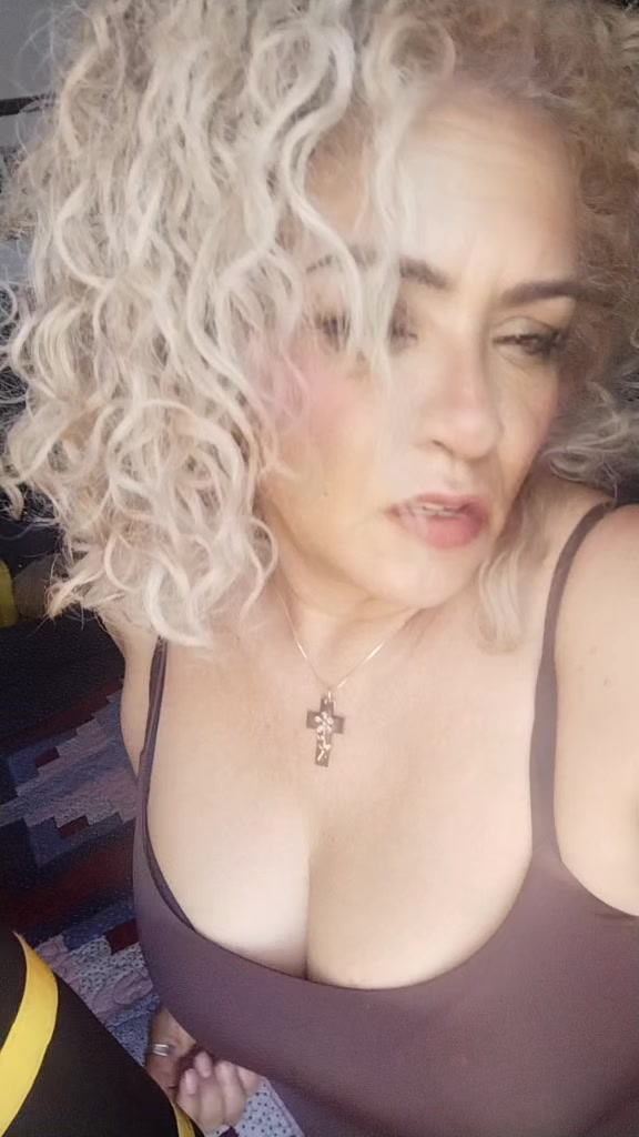@ELI_FLO2000