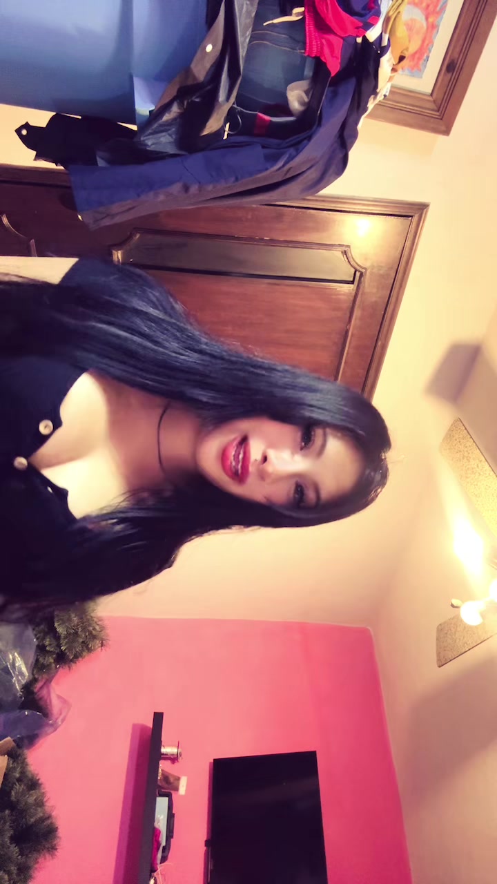 @Nessa🖤