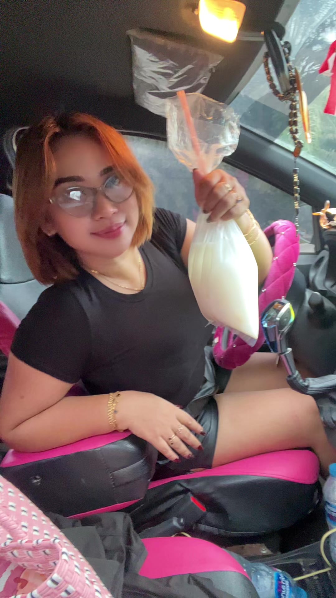 @julia frinella sari