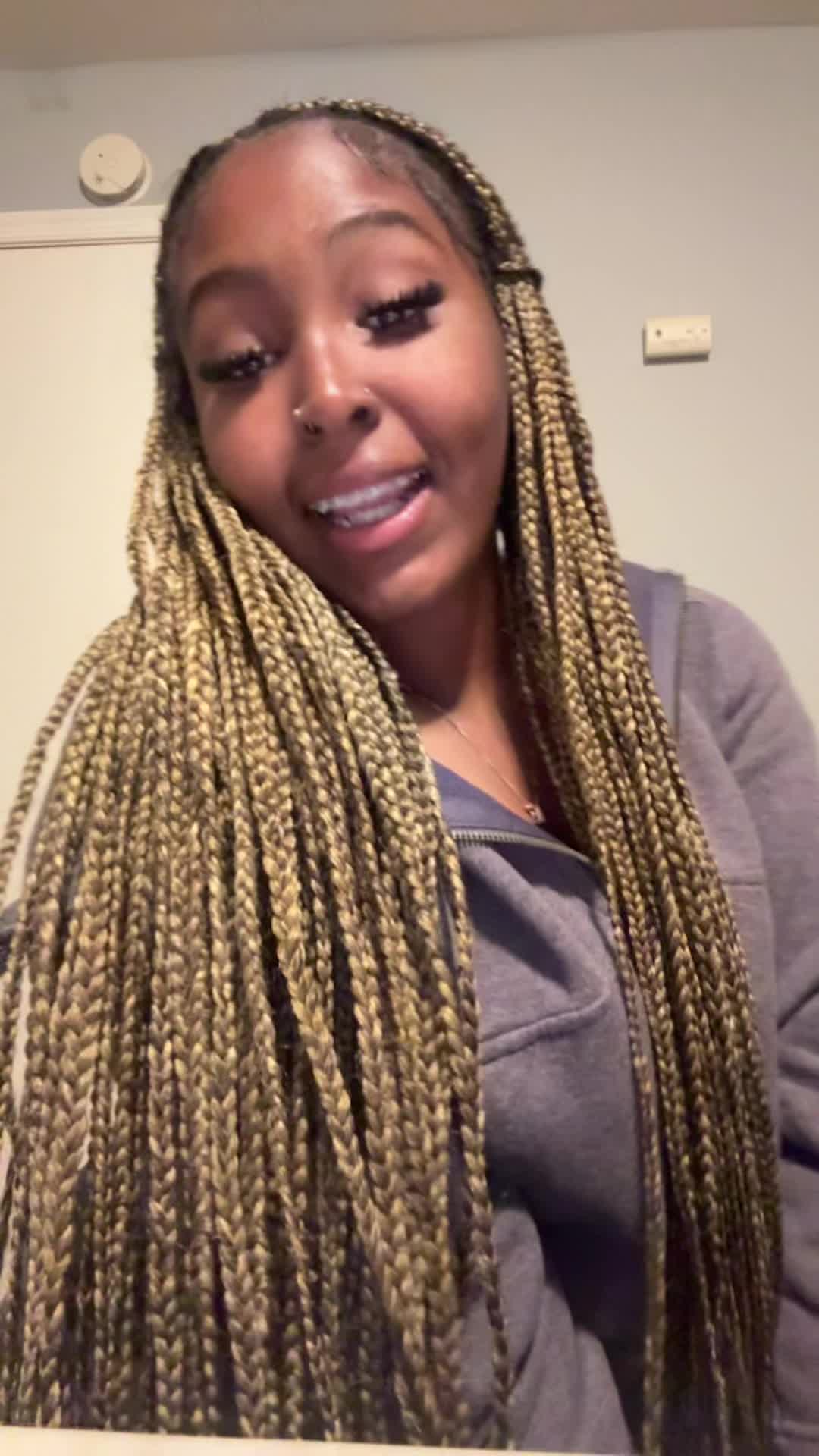 @Sexxybrownskingirl