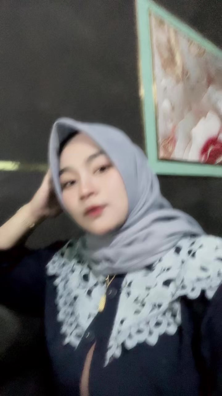@fefe|< tembem