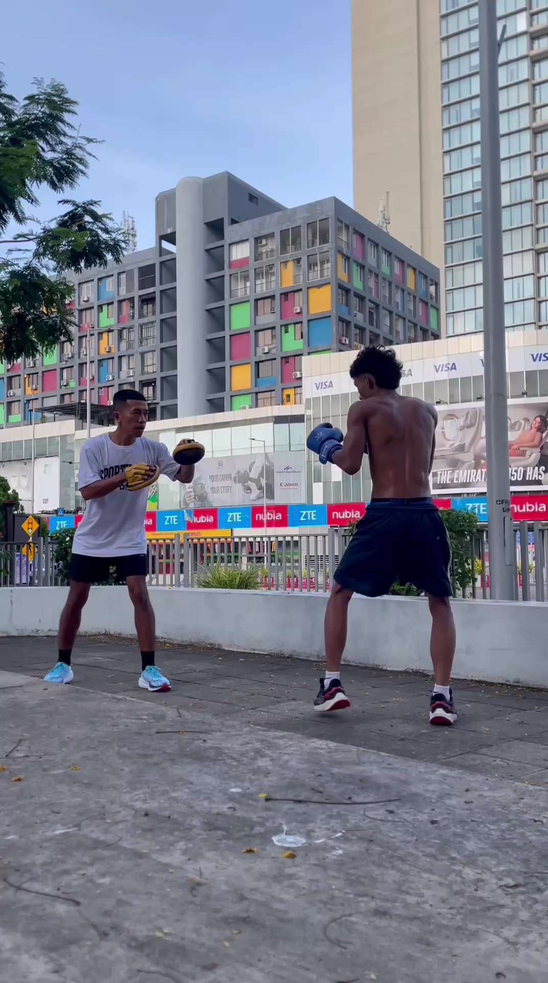@overhand☢️