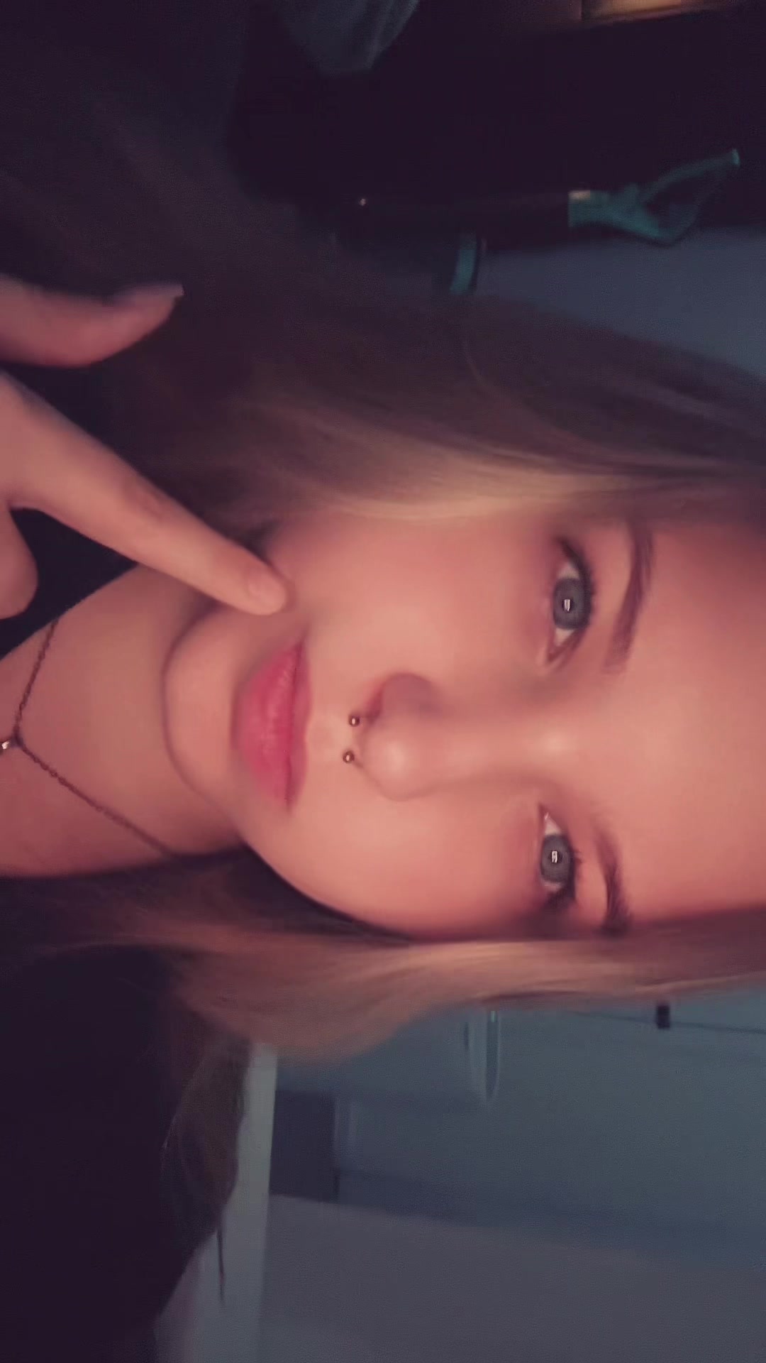@Khloe<3🙈💋