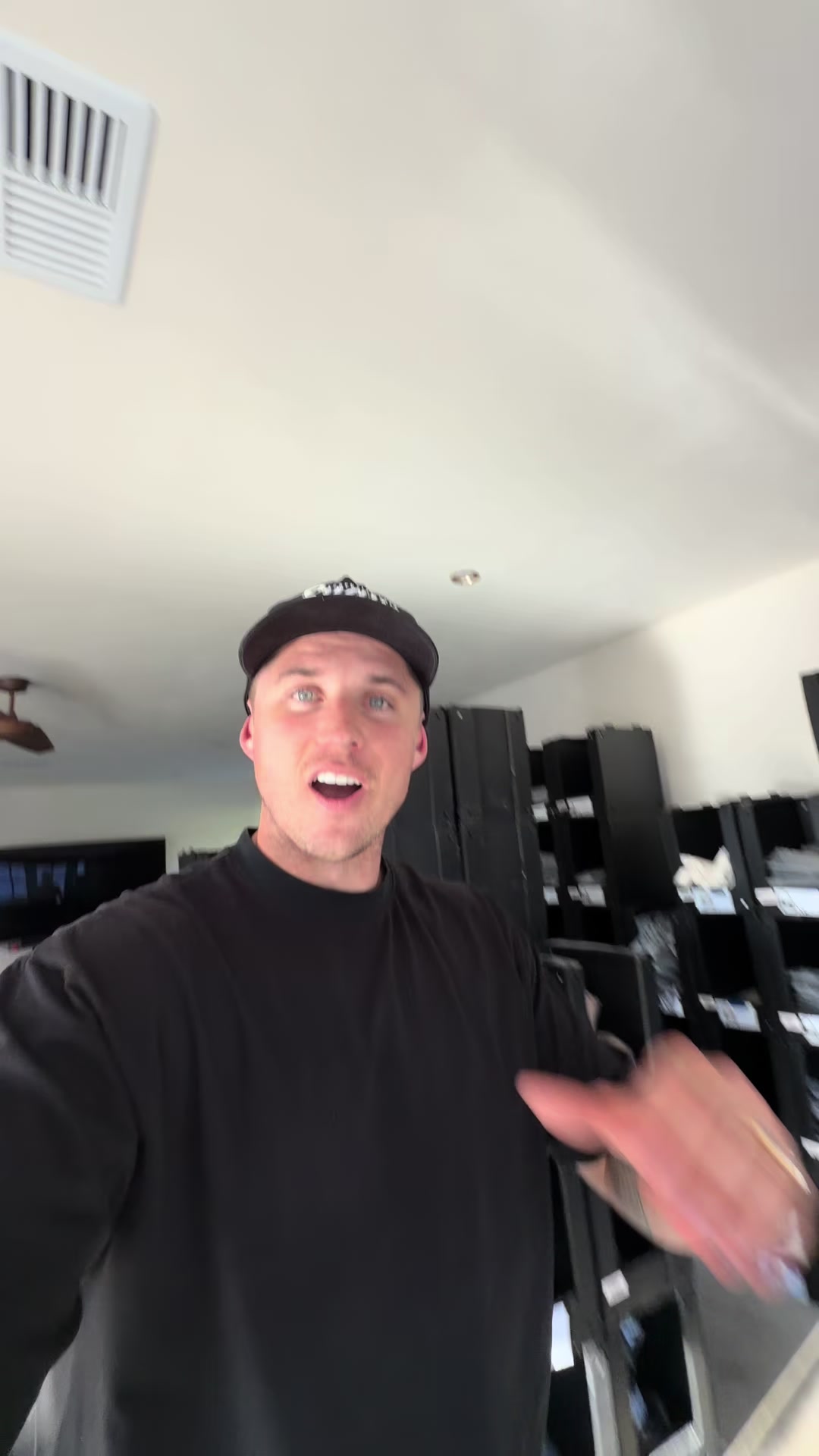 @S U A V E