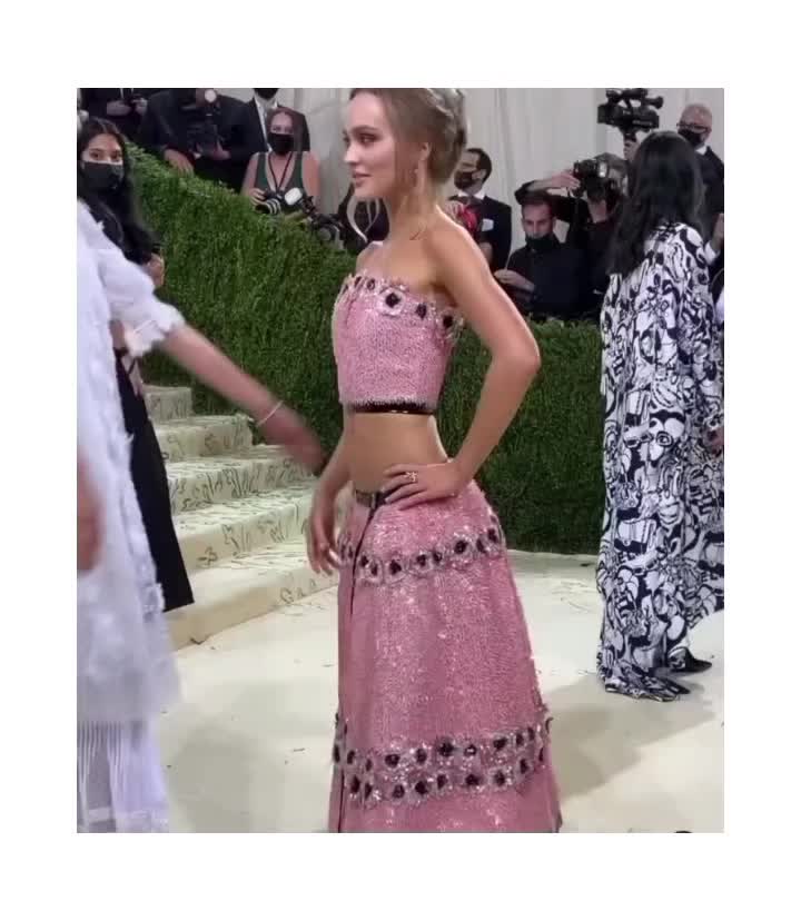 @Peyton