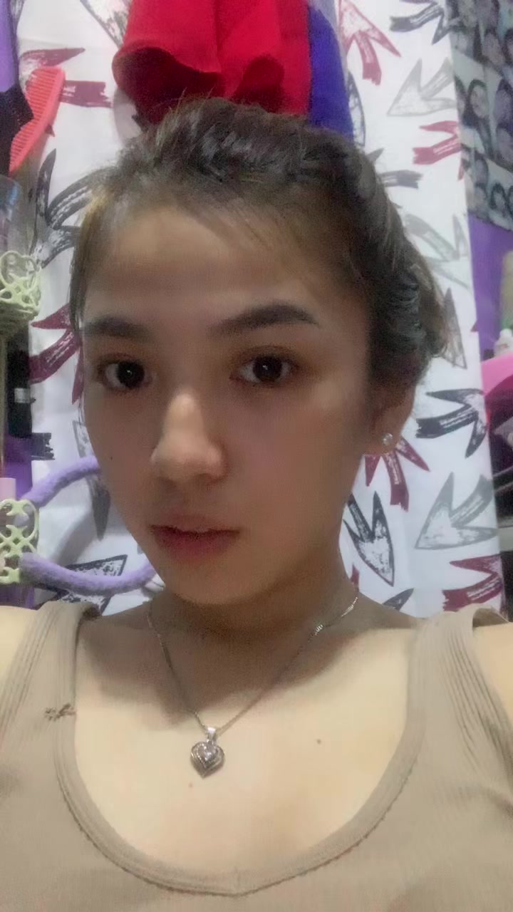 @ella.