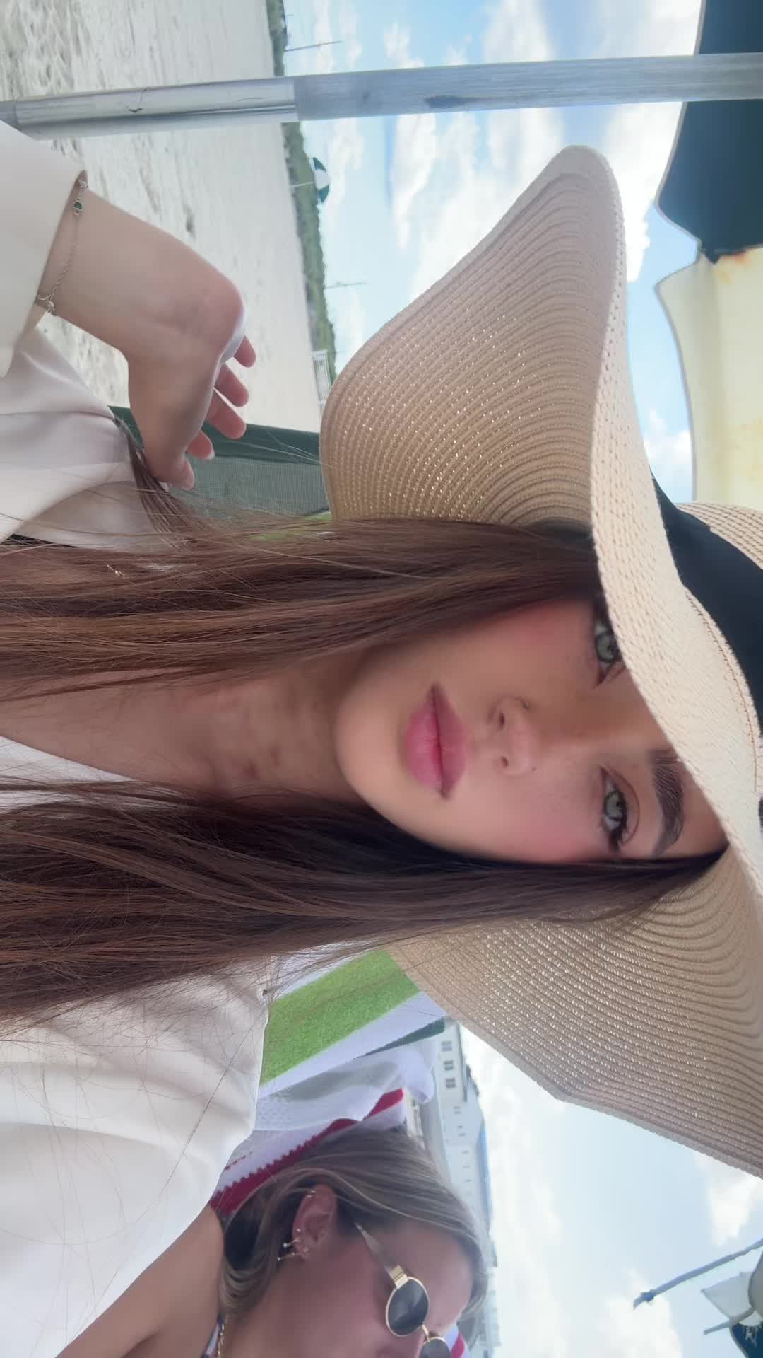 @Kseniya/✌️