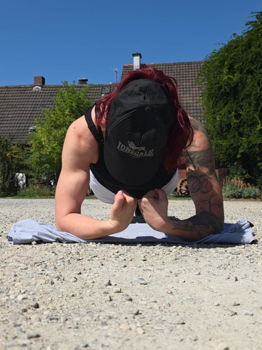 @🐝💪Kati Barbella