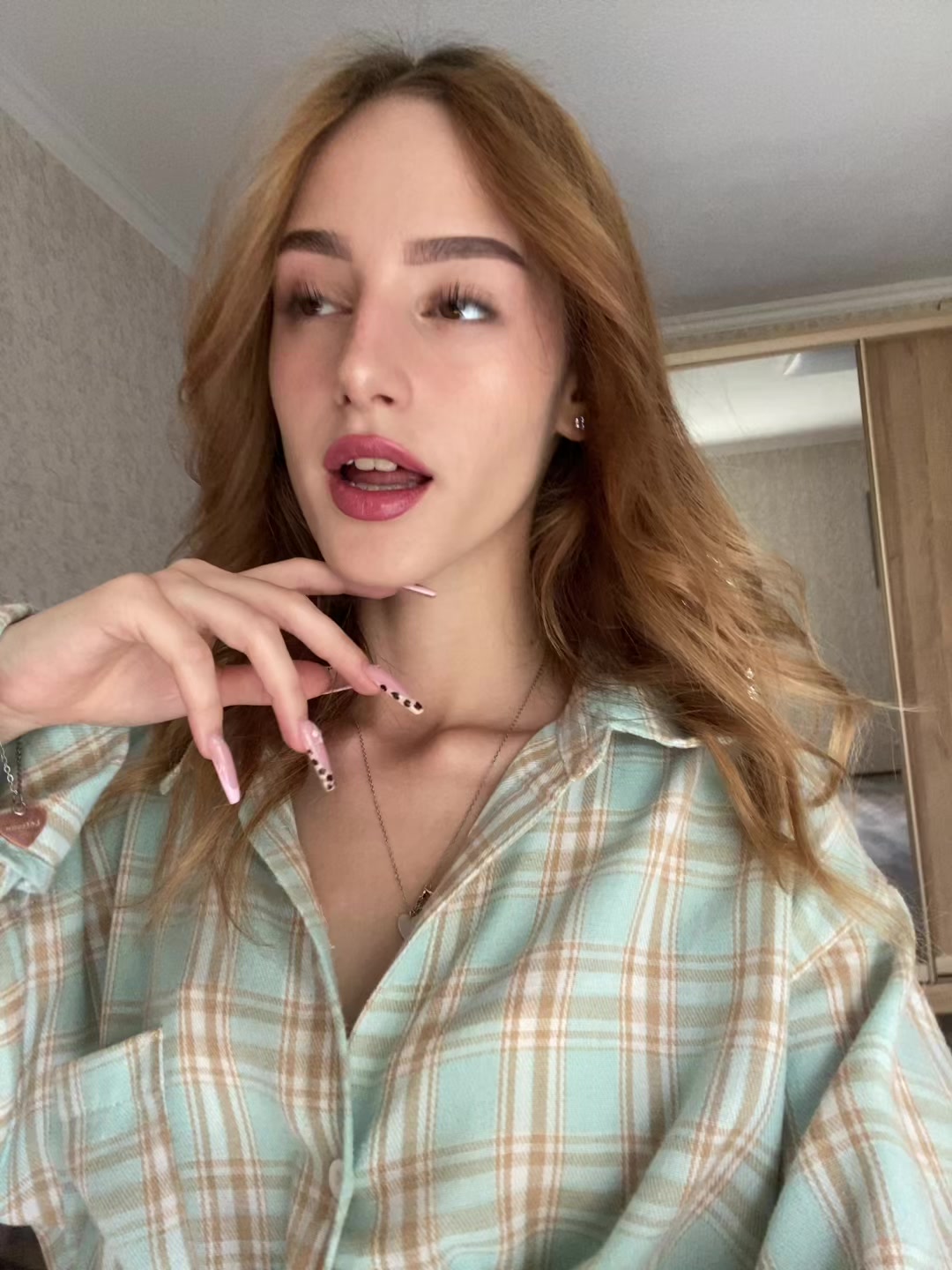 @gs.