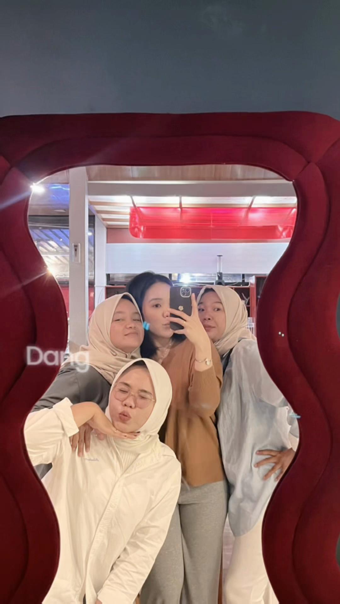 @Eliiiizaaa🥰