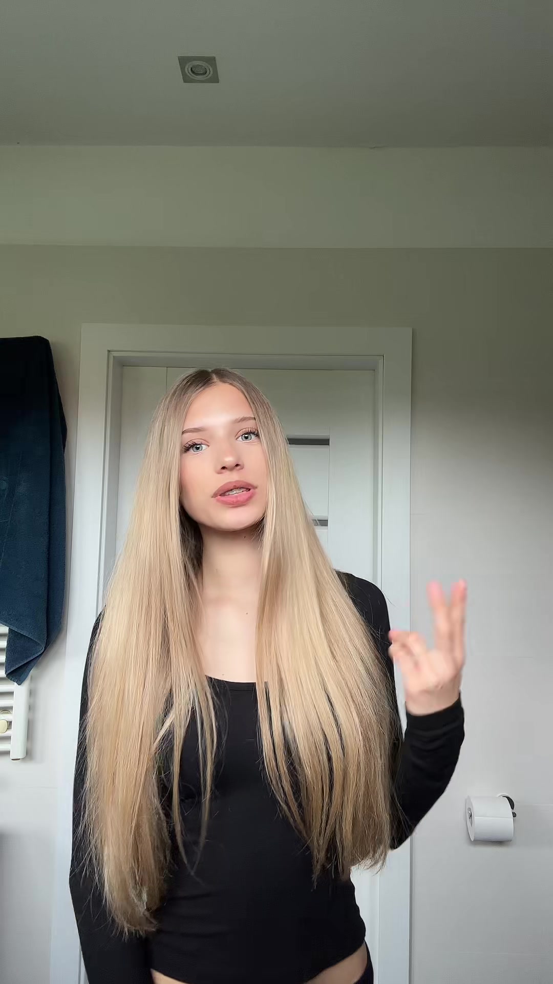 @aaduskaa__
