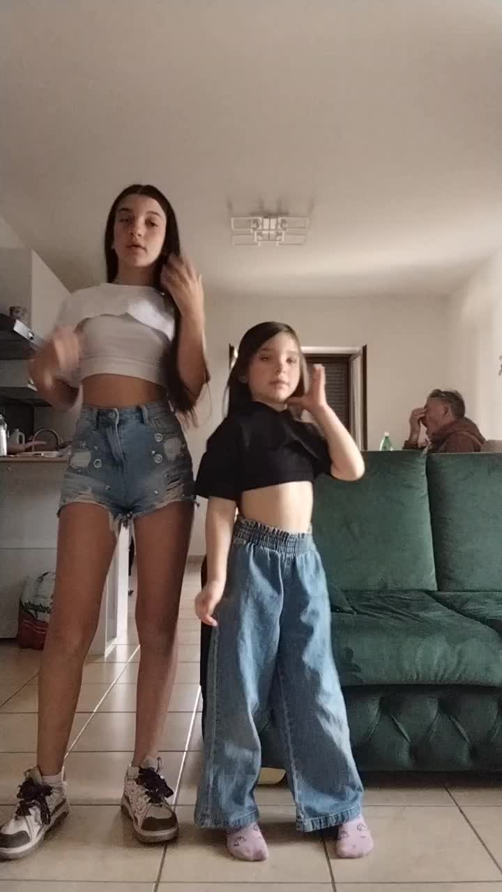 @💖CHLOE💖