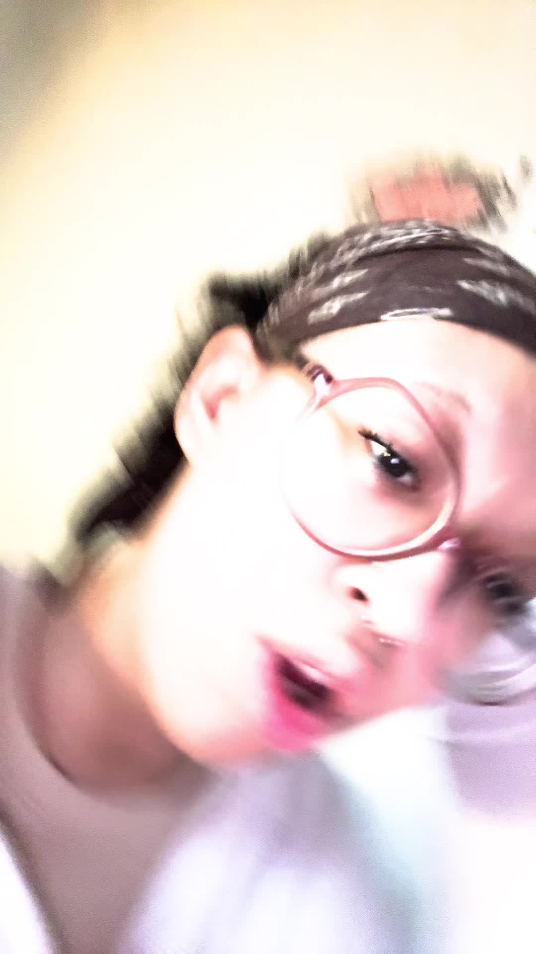 @Jayloo