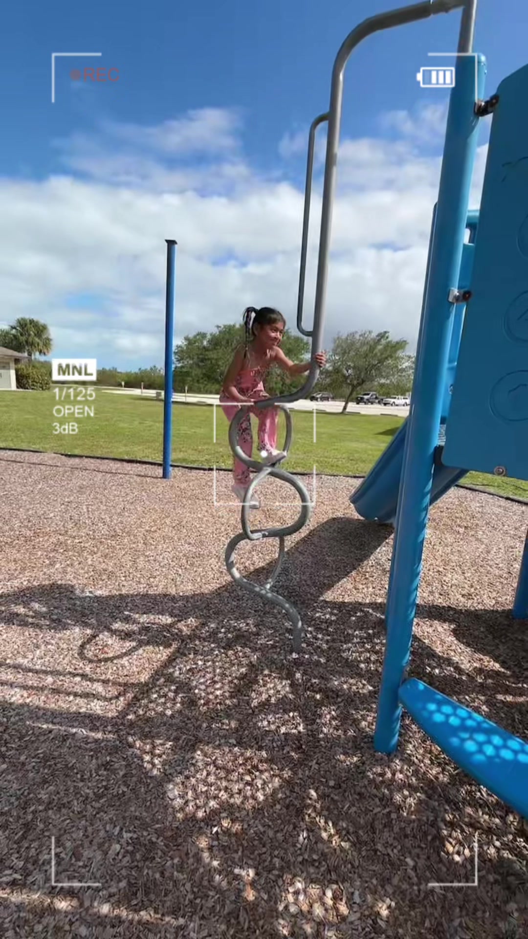 @Azeneth ayala