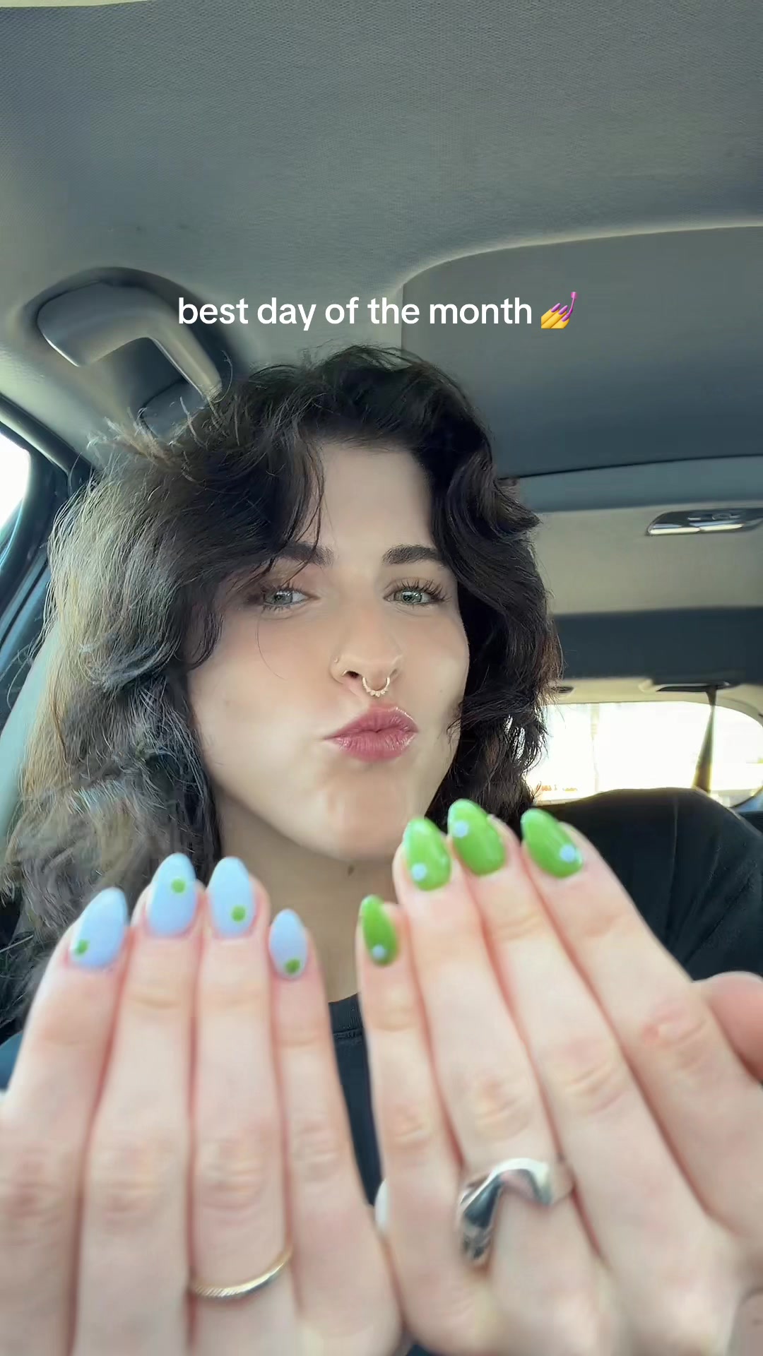 @Rach🤍
