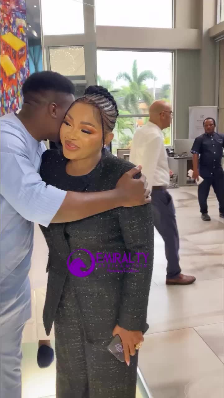 @Keezgist🥰❤️❣️