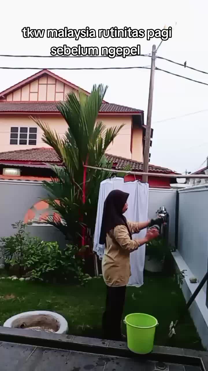 @DEWI_TKW_MALAYSIA