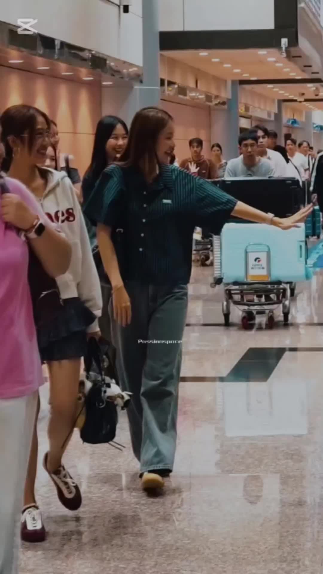 @P'XU