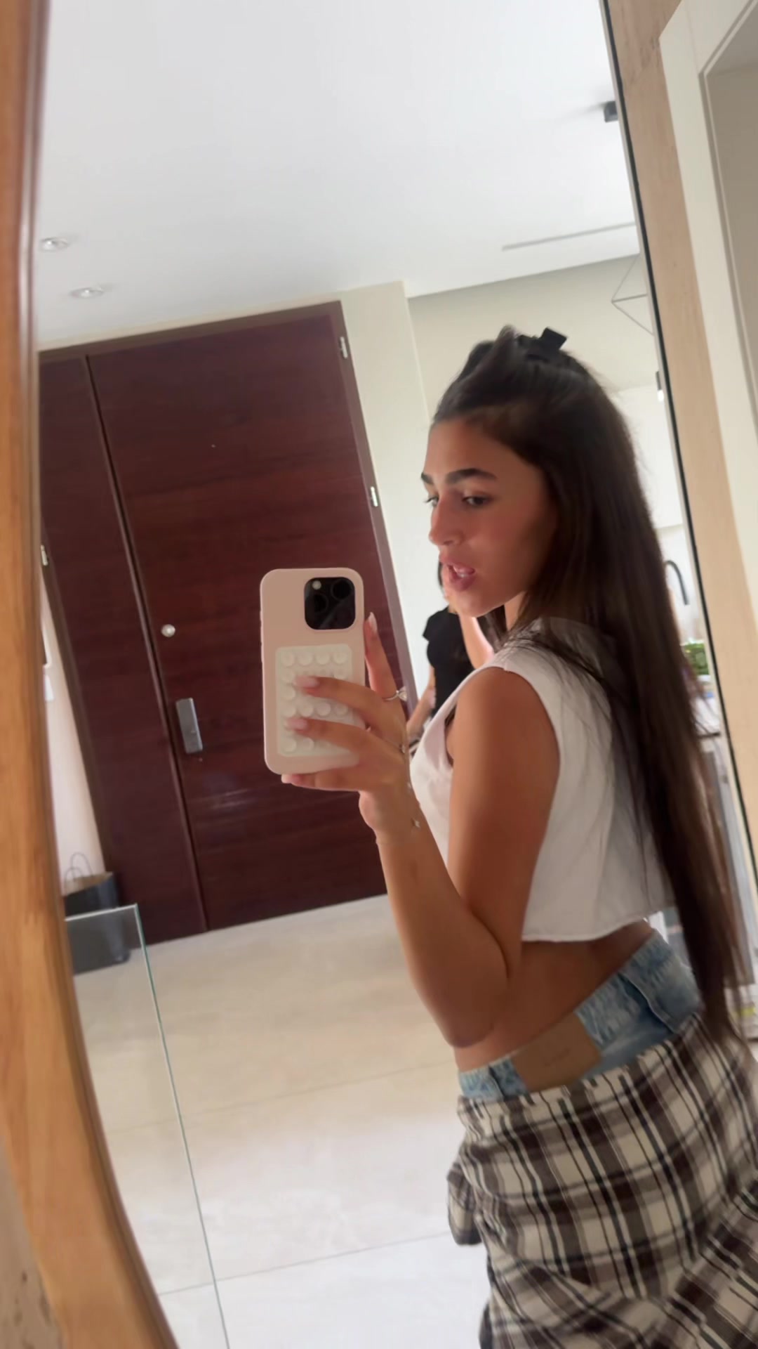 @MikaHazan