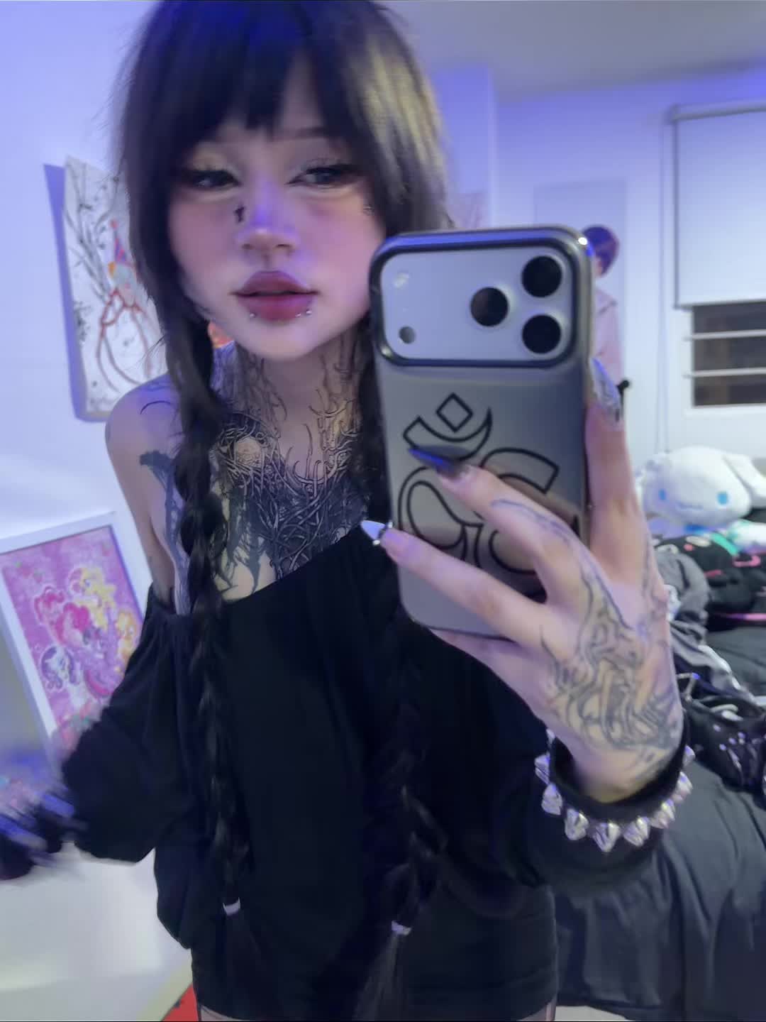 @u4e