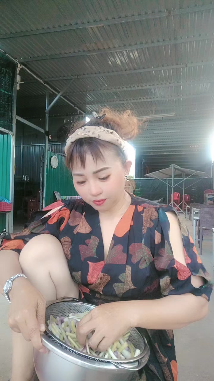 @🆚CÔ HAI NINH THUẬN