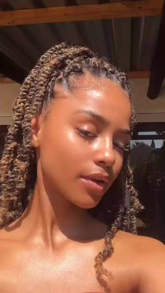 @T