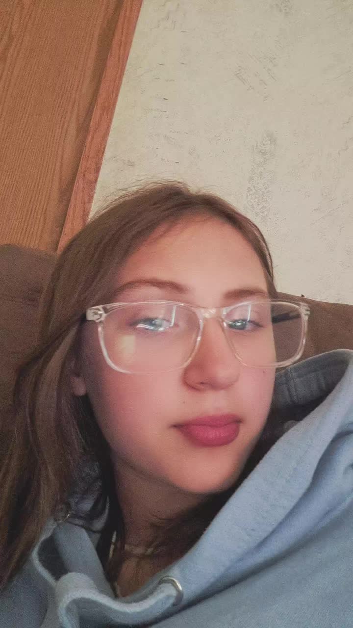 @Holleyspammmm