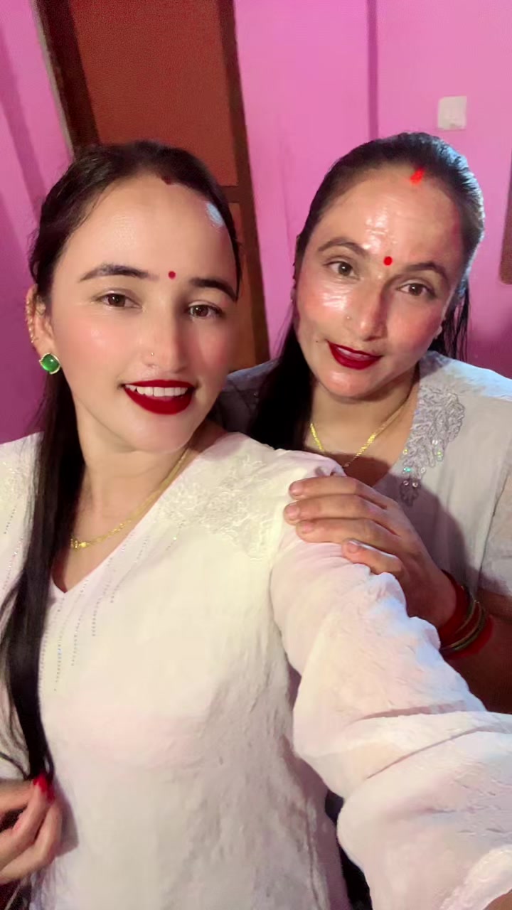 @NISHA OLI❤️