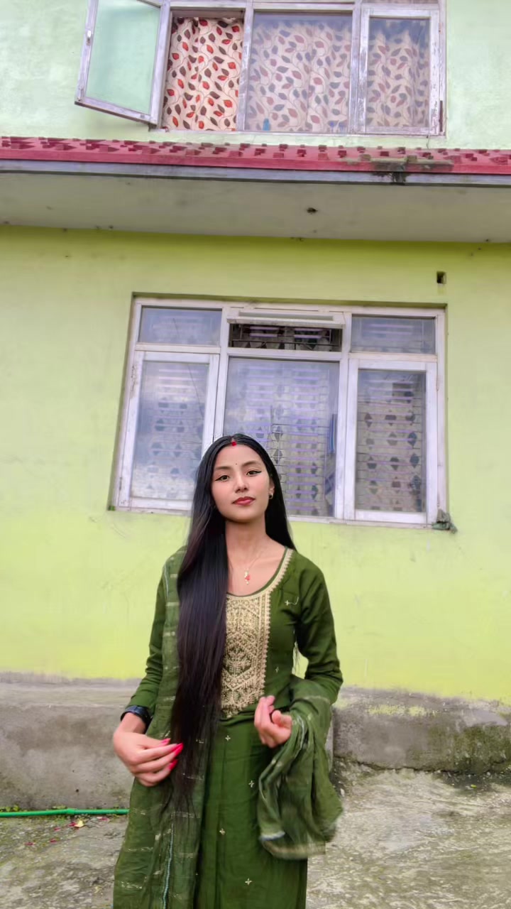 @Thakuri_Niru ❤️
