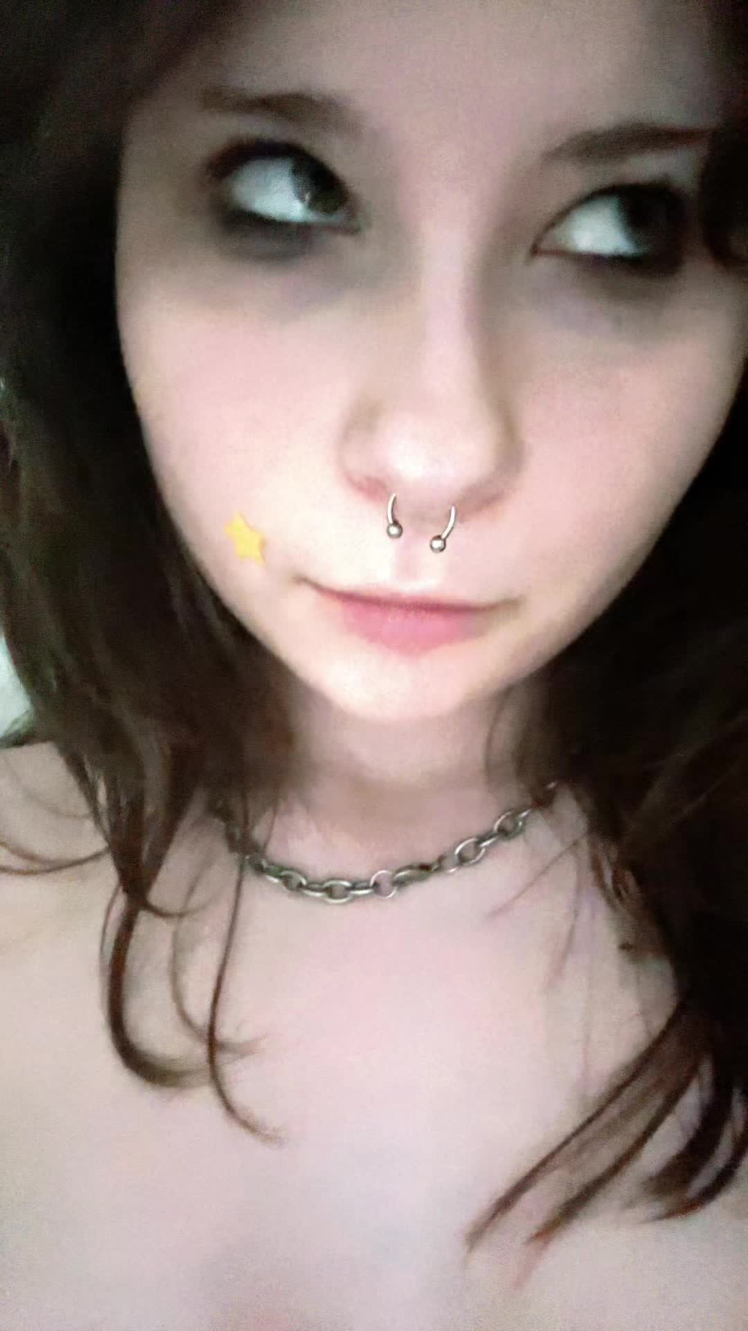 @dommi |-/ ⦻