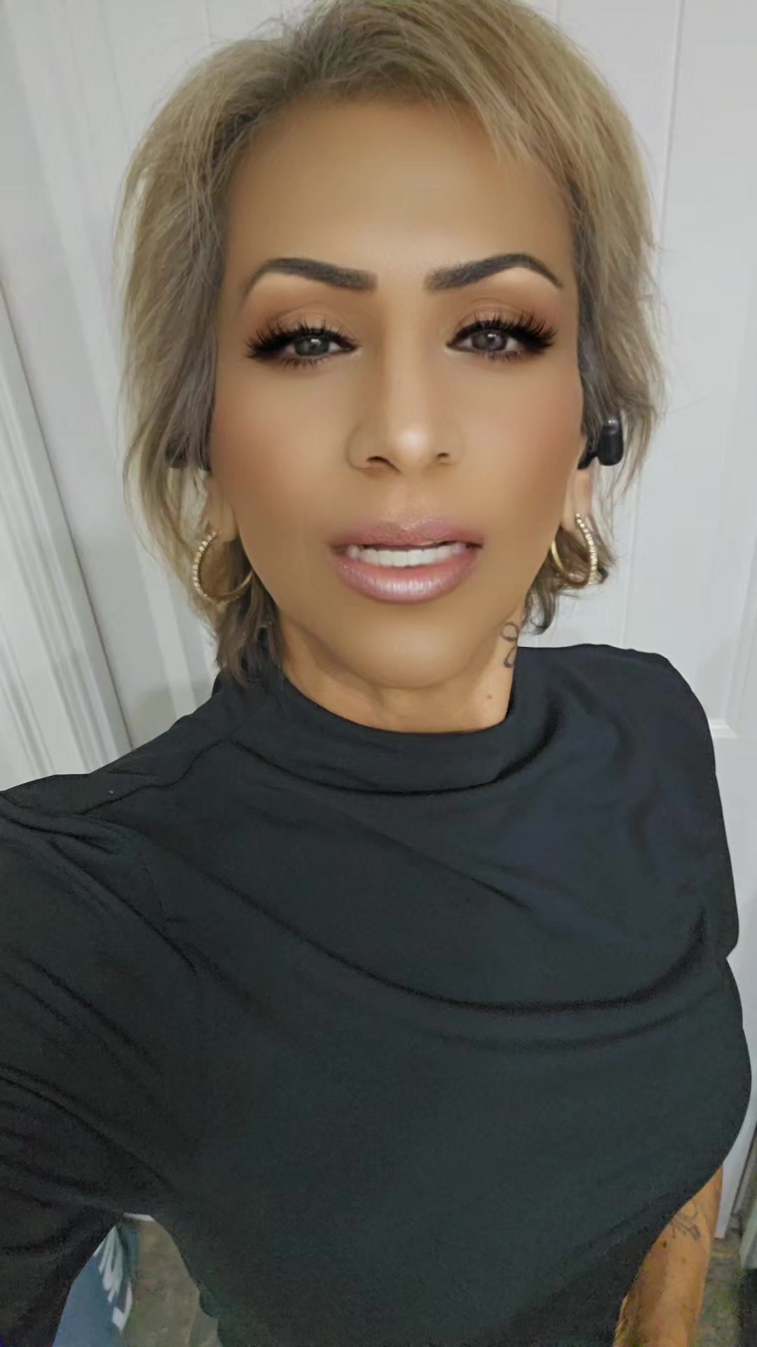@Dee