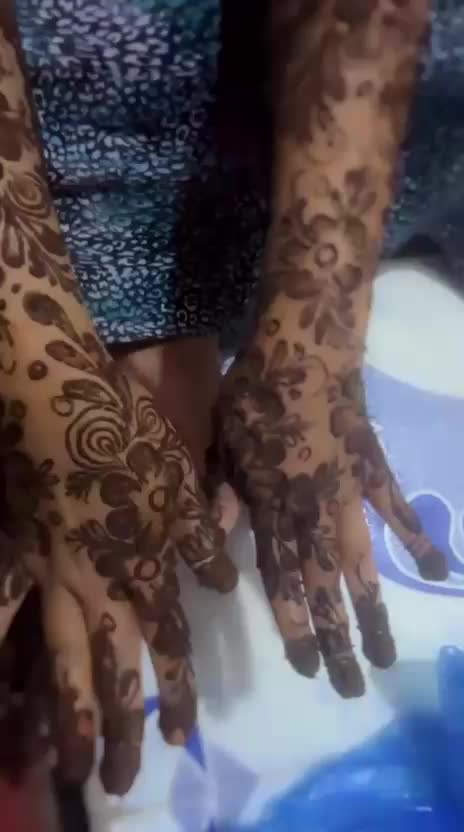 @chaمiLa arts henna💕💅