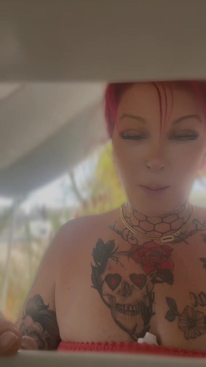 @tattedredbarbie