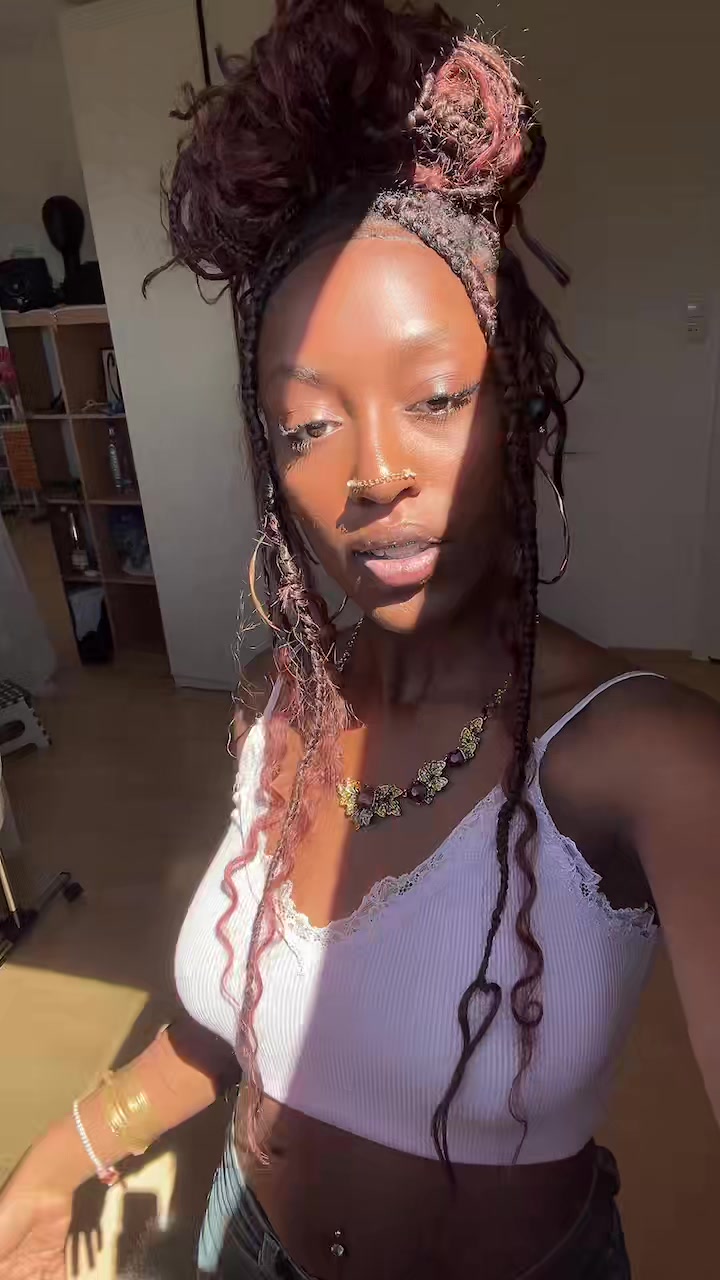 @Aidena._ak