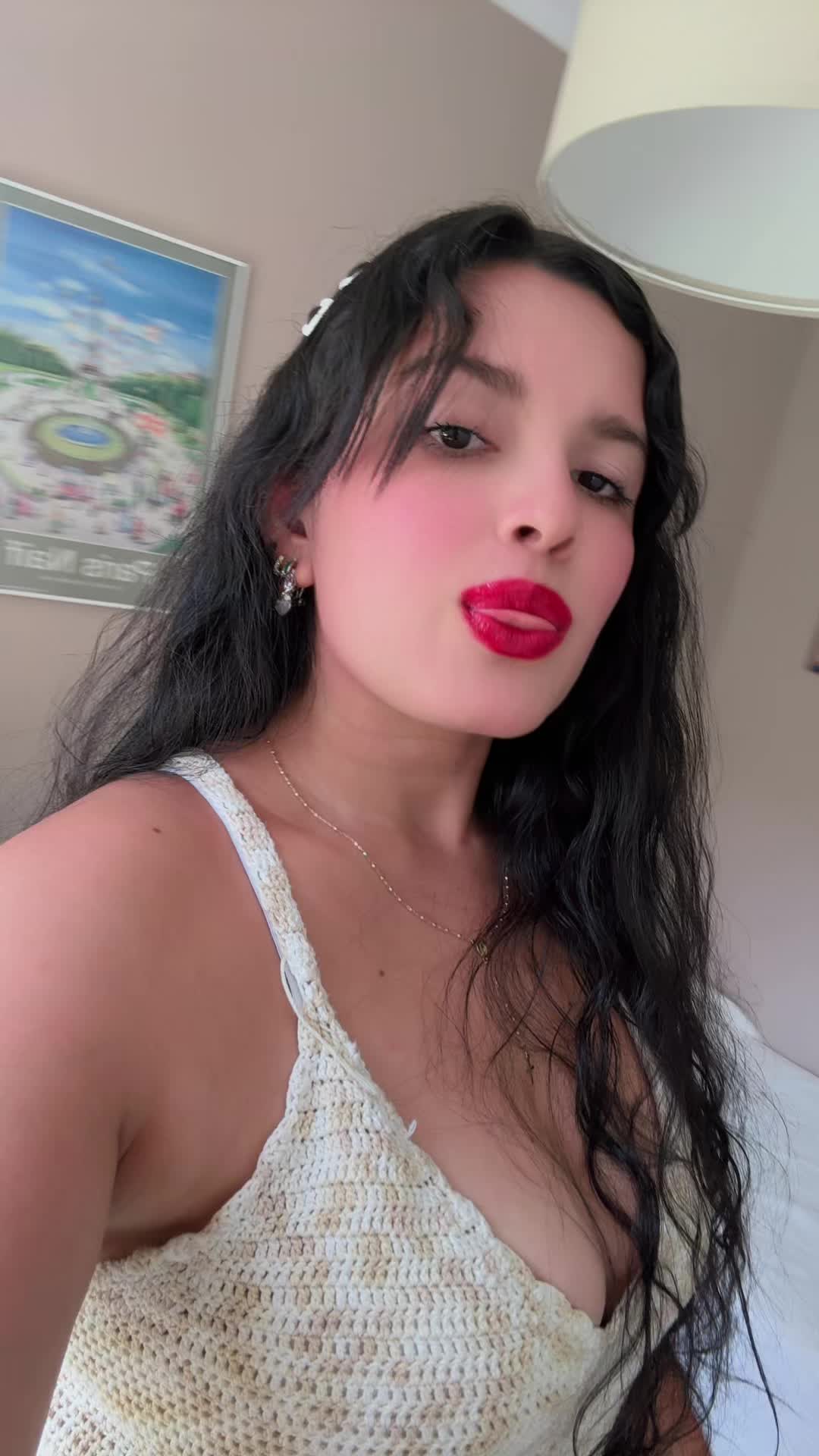 @YISELLEE..💋😍