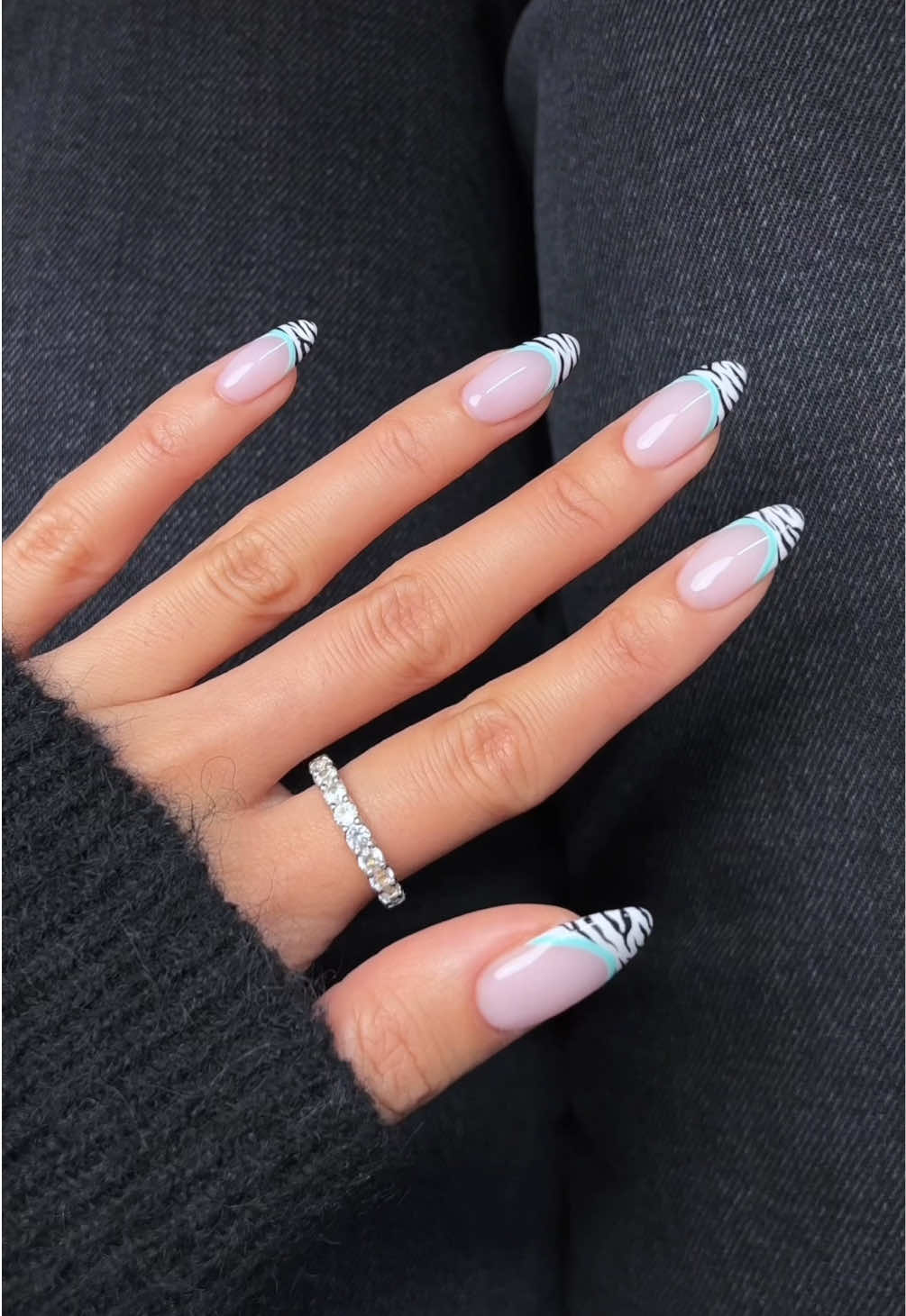 @Alison | @nailsbyalsn